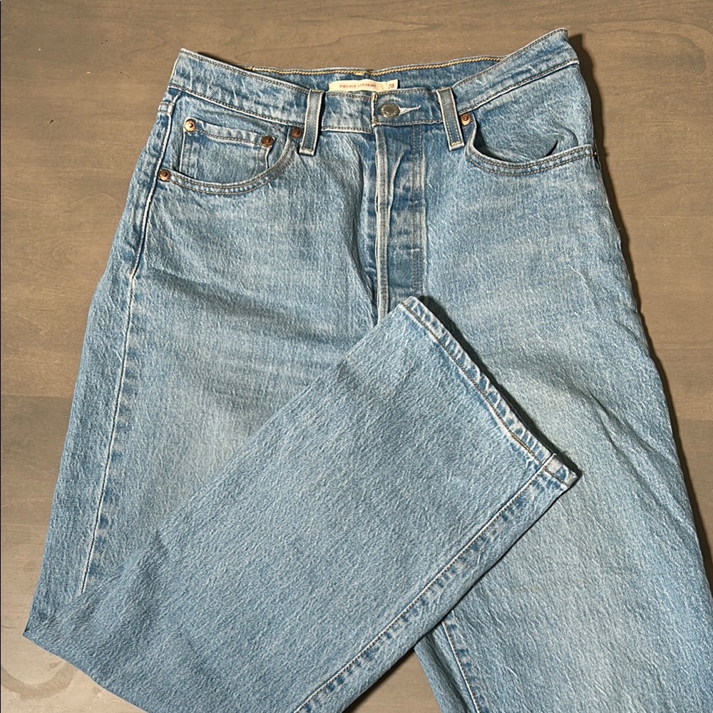 Levi's Women’s Ribcage Jeans